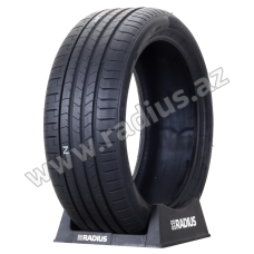 Pzero Sports Car 245/40 R19 